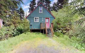 Christina Cabin